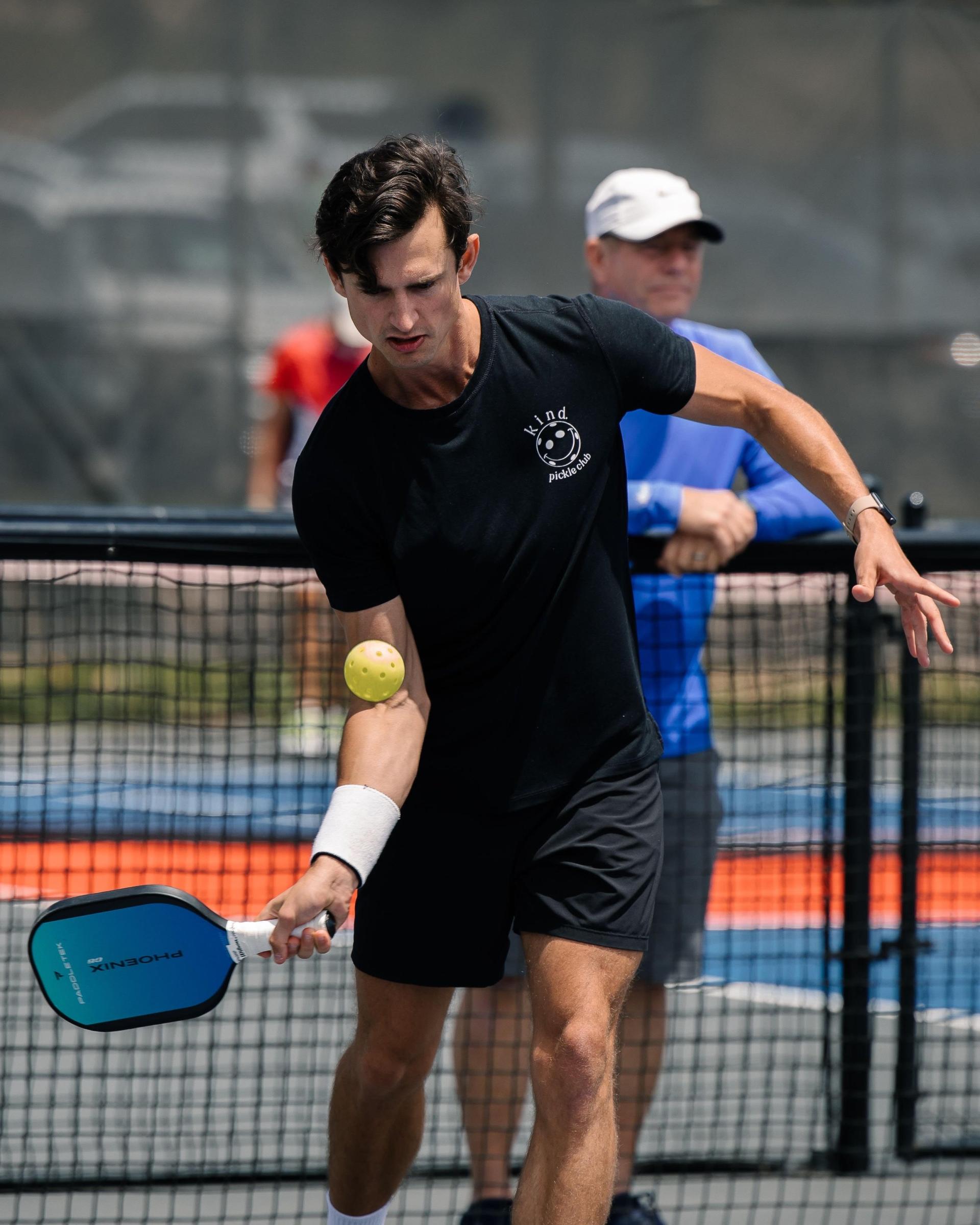 Tân Auto – Huấn Luyện Viên Pickleball Chuyên Nghiệp